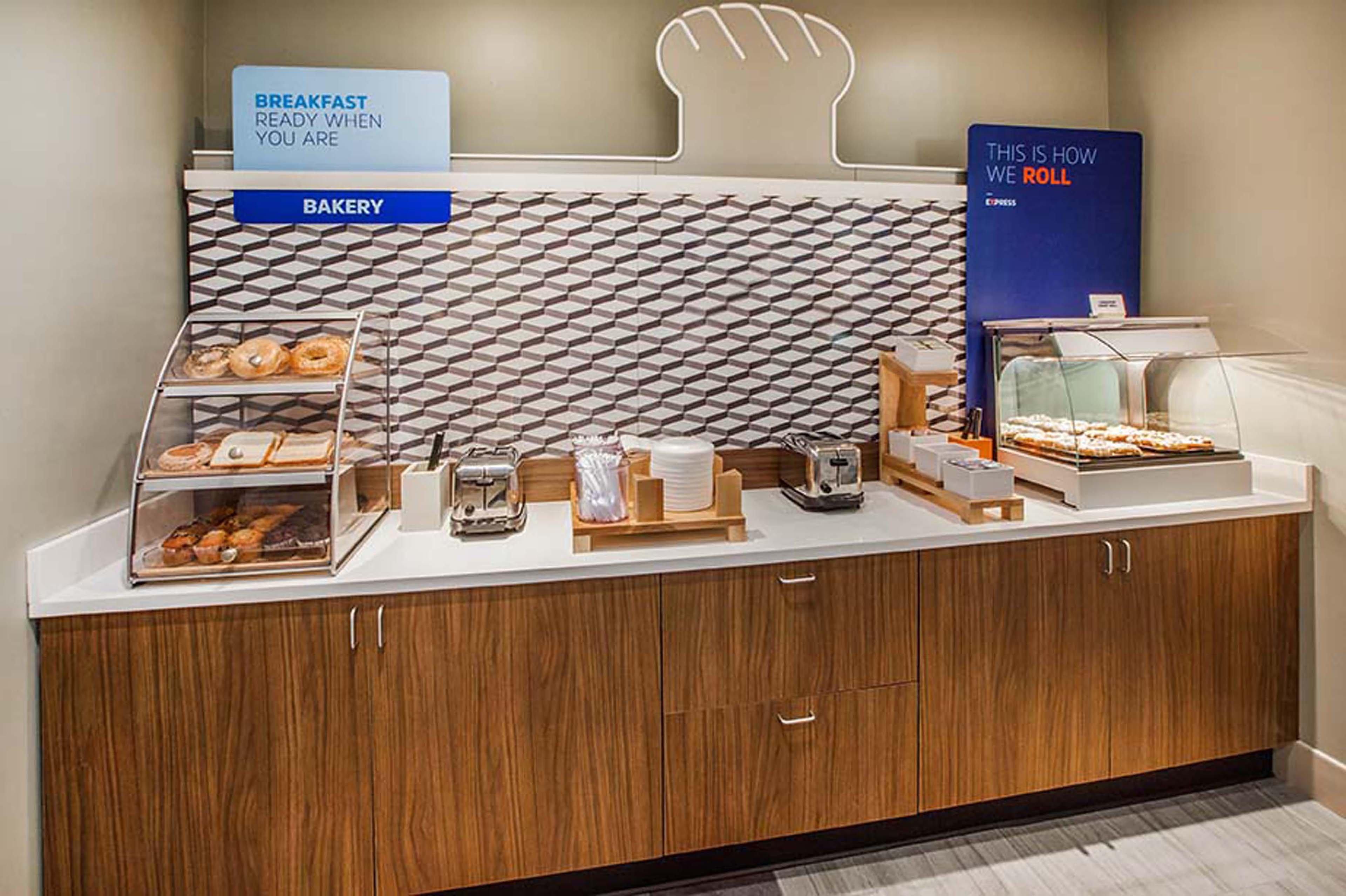 Holiday Inn Express Hotel And Suites Pearsall By Ihg Екстер'єр фото